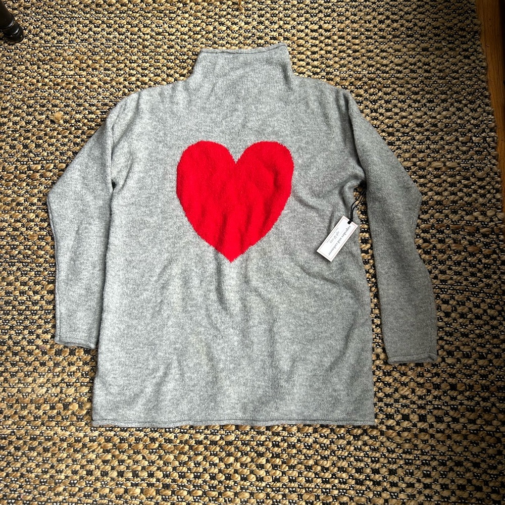 NEW NWT Cupcakes & Cashmere Valentines Day Heart Sweater